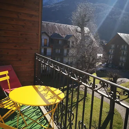 La Montagnette T2 2 étoiles, Wifi Et Parking Prive Avec Vue Sur La Montagne 2-4 Personnes Appartamento *