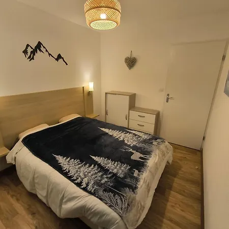 Апартаменты La Montagnette T2 2 Etoiles, Wifi Et Parking Prive Avec Vue Sur La Montagne 2-4 Personnes