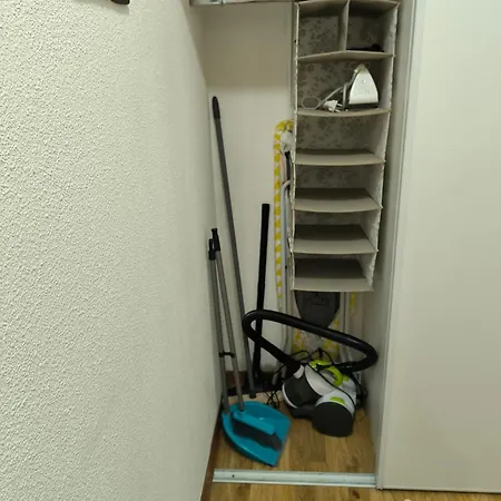 Апартаменты La Montagnette T2 2 Etoiles, Wifi Et Parking Prive Avec Vue Sur La Montagne 2-4 Personnes Bagneres-de-Luchon