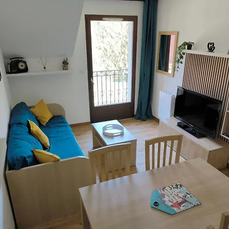 La Montagnette T2 2 Etoiles, Wifi Et Parking Prive Avec Vue Sur La Montagne 2-4 Personnes *