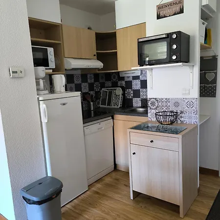 La Montagnette T2 2 Etoiles, Wifi Et Parking Prive Avec Vue Sur La Montagne 2-4 Personnes Апартаменты Bagneres-de-Luchon