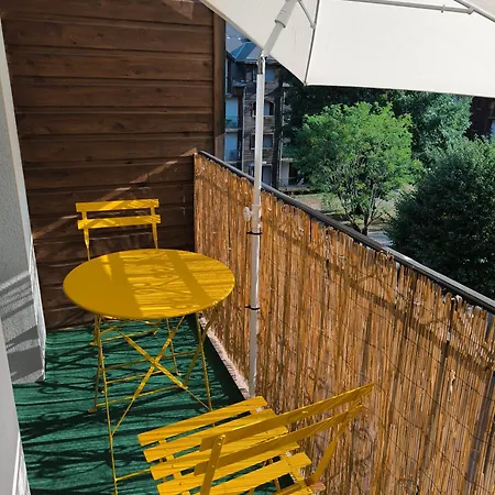 La Montagnette T2 2 étoiles, Wifi Et Parking Prive Avec Vue Sur La Montagne 2-4 Personnes Appartamento Bagnères-de-Luchon