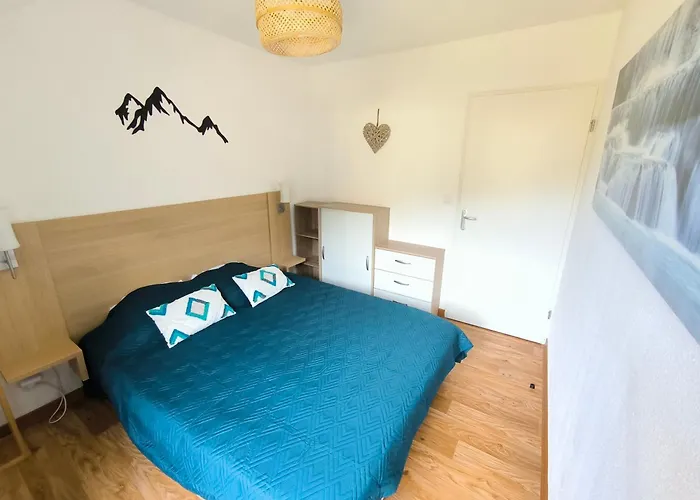 La Montagnette T2 Wifi Et Parking Prive Avec Vue Sur La Montagne 2-4 Personnes Daire *